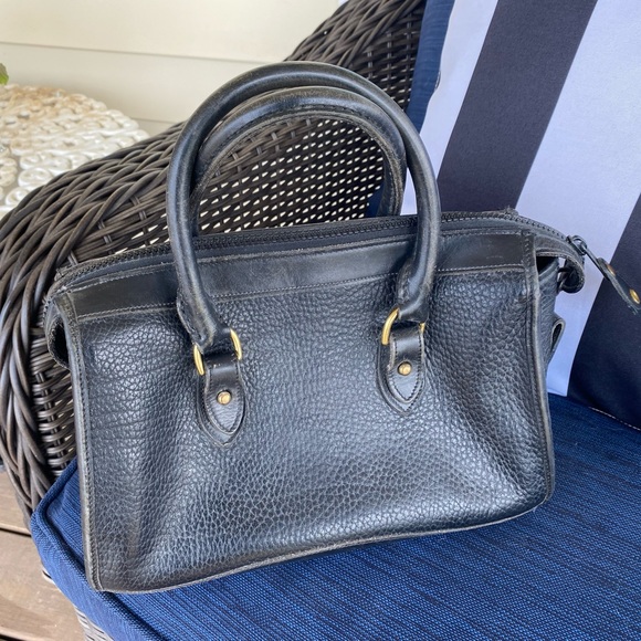 Rare Vintage Dooney & Bourke Black Saddle Leather Satchel - Picture 2 of 14